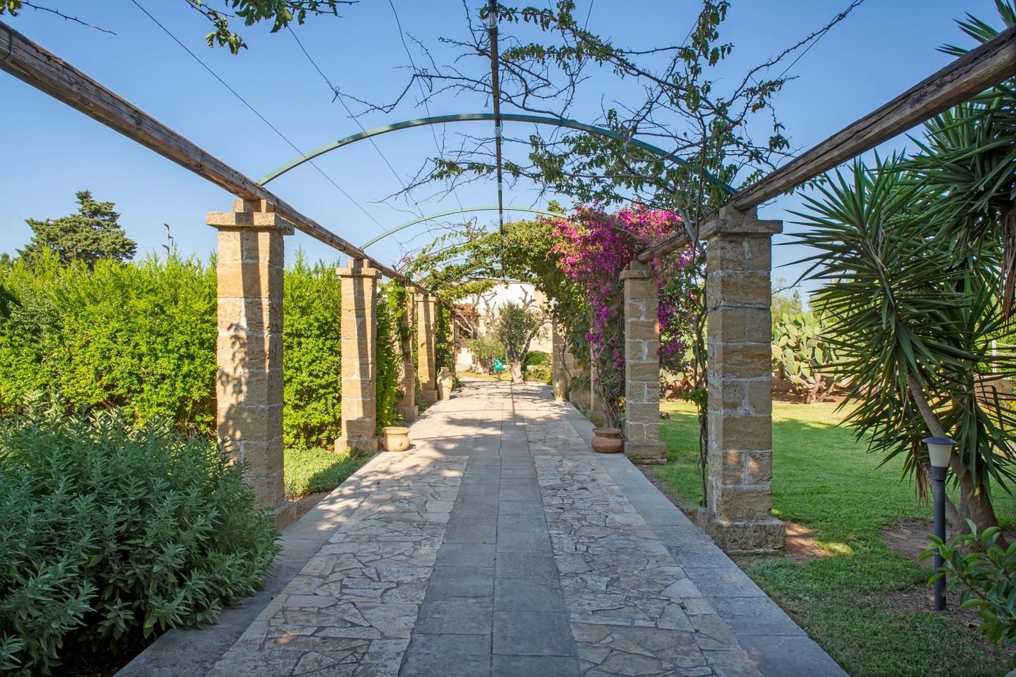 Masseria L'Uliveto Agri Resort Otranto Ngoại thất bức ảnh
